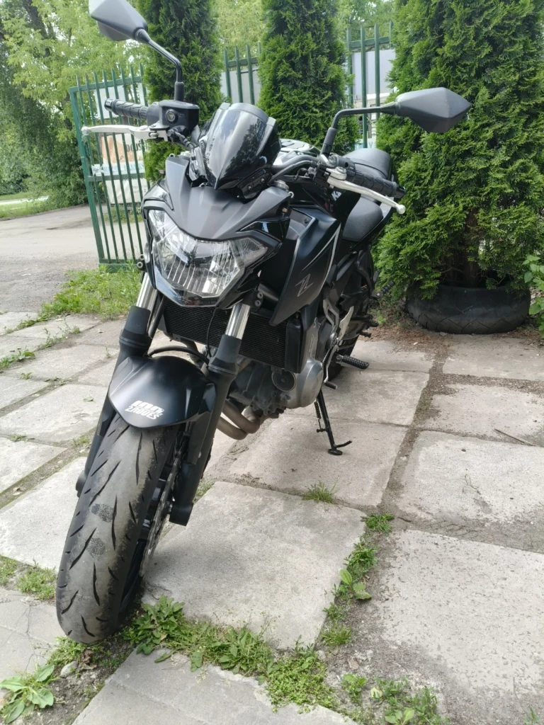 Kawasaki Z650 2017 – A2, 32 000 km, czarny perłowy
